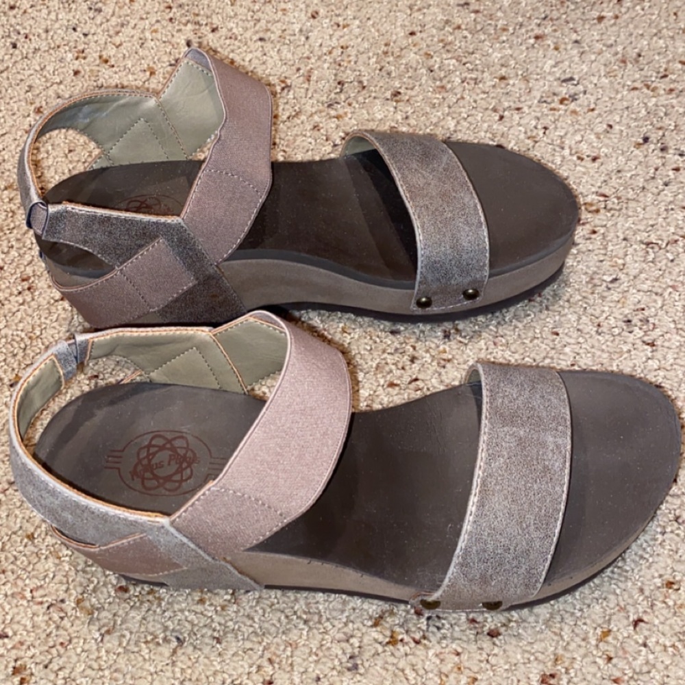 Hokus Pokus Wedges
